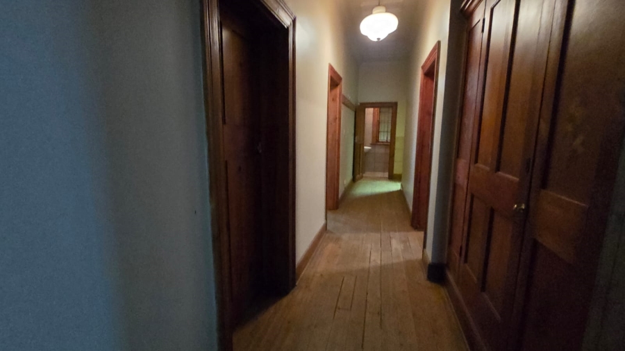 5 Bedroom Property for Sale in Navalsig Free State